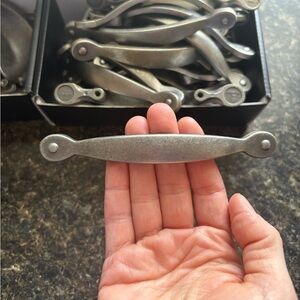 Cabinet pulls satin nickel, Amerock